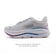 公司级 Hoka畅行无阻 Hoka One One Bondi 9 舒适百搭耐磨轻便 低帮跑步鞋 男女款。Bondi 9 最显著的变化在于其鞋底单元，原本扎实可