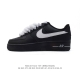 耐克 Nike Air Force 1 '07 Low 空军一号含气垫 小白鞋 低帮百搭厚底增高休闲运动板鞋。柔软、弹性十足的缓震性能和出色的中底设计，横跨复古