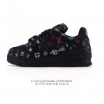 公司级 路易威登 Louis Vuitton Lv路易威登板鞋 时尚运动鞋潮厚底增高男女鞋。舒适防滑底和百搭性霸屏整个时尚娱乐圈，细节调整完美主义！采用柔软皮革