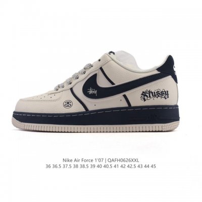 公司级 耐克 Nike Air Force 1 '07 Low 空军一号含气垫 小白鞋 低帮百搭厚底增高休闲运动板鞋。柔软、弹性十足的缓震性能和出色的中底设计，