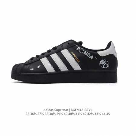 阿迪达斯 Adidas Superstar 三叶草 熊猫 运动鞋经典贝壳头板鞋 时尚男女鞋 。皮革鞋面材质 标志性的贝壳鞋头，锯齿三条纹，简约的线条。就连版型和 - 点击图像关闭