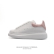 Alexandermcqueen 亚历山大 麦昆mcq 运动小白鞋厚底增高闪尾光滑牛皮平底鞋休闲鞋 时尚女板鞋潮运动鞋 ，火爆到大街小巷无人不知，无人不晓的境界