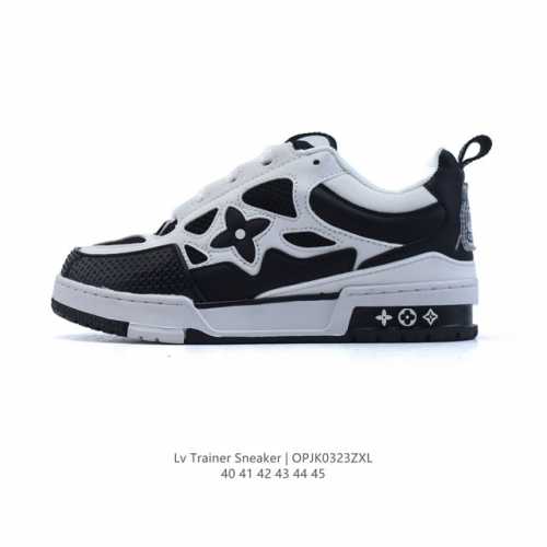 160 lv Skate Sneaker 路易威登 2025年新款运动板鞋 蛇年限定 春夏秀场初次亮相，此次以粒面牛皮革焕新呈现。加垫鞋领和鞋舌援引滑板鞋设计，
