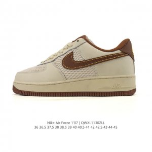 耐克 Nike Air Force 1 '07 Low 空军一号含气垫 小白鞋 低帮百搭厚底增高休闲运动板鞋。柔软、弹性十足的缓震性能和出色的中底设计，横跨复古