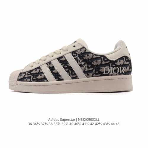 公司级 阿迪达斯 Adidas Superstar 2025年新款鞋子 经典贝壳头系列 新款休闲板鞋潮流男女士运动鞋 。鞋面皮革拼接材质 标志性的贝壳鞋头，简约