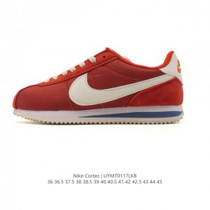 Nike Classic Cortez Nylon 耐克阿甘鞋男女子运动鞋。秉承元年款经典风格，糅合防水鞋面设计，令双足保持干爽舒适。防水锦纶鞋面强势抵御风雨侵