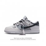 耐克 Nike Dunk Low Retro 运动鞋复古解构绑带板鞋 双鞋带。作为 80 年代经典篮球鞋款，起初专为硬木球场打造，后来成为席卷街头的时尚标杆，现