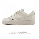 耐克 Nike Air Force 1 '07 Low 空军一号含气垫 低帮 小白鞋 解构绑带 双鞋带 百搭厚底增高休闲运动板鞋。柔软、弹性十足的缓震性能和出色
