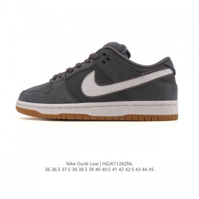 公司级 耐克 Nike Dunk Low Retro 运动鞋复古板鞋，作为 80 年代经典篮球鞋款，起初专为硬木球场打造，后来成为席卷街头的时尚标杆，现以经典细
