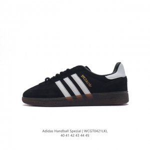 阿迪达斯 Adidas Handball Spezial 三叶草学院风复古休闲板鞋 德训鞋 橡胶底柔软皮革经典运动鞋男士板鞋。圆头、缝合拼接设计、正面绑带、鞋舌