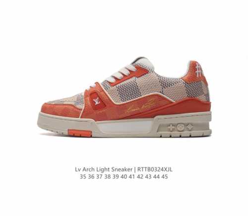 路易威登 Louis Vuitton Lv路易威登板鞋 时尚运动鞋 潮厚底增高男女鞋 舒适防滑底和百搭性霸屏整个时尚娱乐圈 细节调整完美主义 鞋面采用专柜zp一
