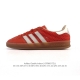阿迪达斯 Adidas Originals Gazelle Indoor复古三叶草防滑透明橡胶板鞋经典运动鞋。这款经典鞋,忠于原版设计,缀撞色三条纹和鞋跟饰片。