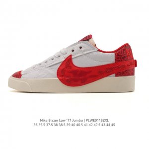 耐克 Nike Blazer Low '77 Jumbo 男女子运动板鞋 抓地板鞋 革新重塑经典街头人气鞋款。采用人气传统外观，巧搭大号耐克勾勾设计和宽大鞋带。