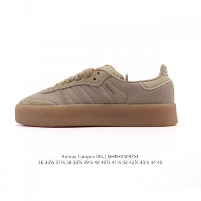adidas 阿迪达斯 男女款运动鞋 三叶草Samba Velentine 休闲鞋 德训鞋 复古板鞋经典运动鞋。一款阿迪达斯的Samba面包鞋，该鞋具有厚实的用