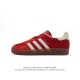 公司级 阿迪达斯 Adidas Originals Gazelle Indoor 复古三叶草防滑透明橡胶板鞋经典运动鞋。这款经典鞋,忠于原版设计,缀撞色三条纹和