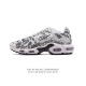 Nike 耐克 男女子休闲鞋气垫缓震跑步鞋 Air Max Plus 运动鞋 造型超讨喜！鞋面以帆布和织物材质包裹，保证了轻薄透气，更适合夏季穿着。鞋侧 鱼骨