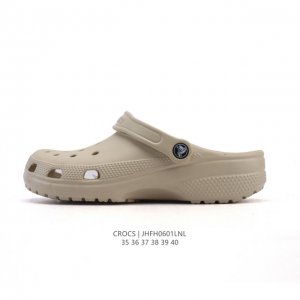 公司级 Crocs 沙滩洞洞鞋 女士休闲厚底增高凉拖鞋 卡骆驰明星同款 厚底增高沙滩鞋 选择尺码时 建议选大一码 脚感更舒适 家居休闲一式两用拖鞋 白敬亭同款，