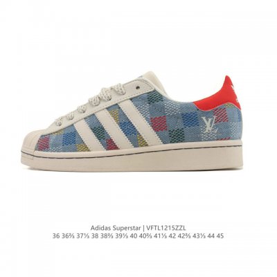 阿迪达斯 Adidas Superstar 2025年新款鞋子 经典贝壳头系列 新款休闲板鞋潮流男女士运动鞋 。鞋面皮革拼接材质 标志性的贝壳鞋头，简约的线条。