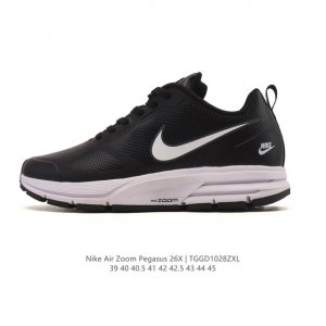 耐克 Nike Zoom Pegasus 26X 登月缓震疾速皮面跑鞋。在鞋底部分，搭载全掌型Zoom Air配置，锐意革新缓震系统，缔造平稳顺畅的自然步履体验