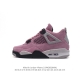 耐克 Nike Air Jordan 4 Retro Og迈克尔 乔丹aj4代乔4 中帮复古休闲运动文化篮球鞋。秉承轻量化的速度型篮球鞋设计思想完成设计，降低重