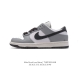 耐克 Nike Sb Dunk Low Pro 女款运动鞋复古板鞋，尽情迈步，彰显个性风采。采用柔软皮革鞋面，经久耐穿，塑就如元年款 Dunk 般的复古质感。鞋