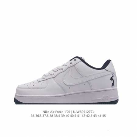 耐克 Nike Air Force 1 '07 Low 空军一号含气垫 低帮百搭厚底增高休闲运动板鞋。柔软、弹性十足的缓震性能和出色的中底设计，横跨复古与现代的 - 点击图像关闭