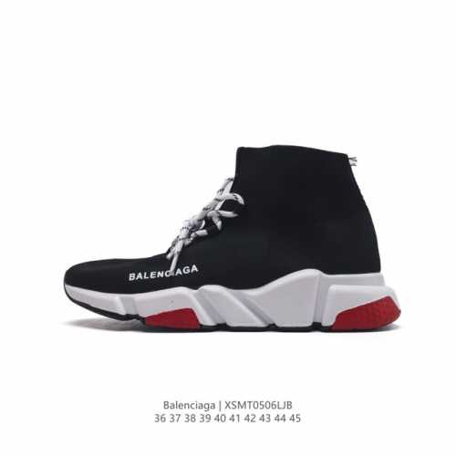 巴黎世家balenciaga 巴黎袜子鞋 太多的词汇来形容这款鞋子了 轻便 舒适穿着方便让它备受青睐 更是各大明星们的最爱 如果说之前的袜子鞋不够运动 那么这双