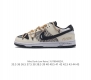 耐克 Nike Dunk Low Retro 运动鞋复古解构绑带板鞋 双鞋带。作为 80 年代经典篮球鞋款，起初专为硬木球场打造，后来成为席卷街头的时尚标杆，现
