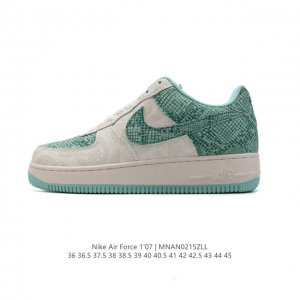 耐克 Nike Air Force 1 '07 Low 空军一号含气垫 小白鞋 2025年 蛇年新款 低帮百搭厚底增高休闲运动板鞋。柔软、弹性十足的缓震性能和出