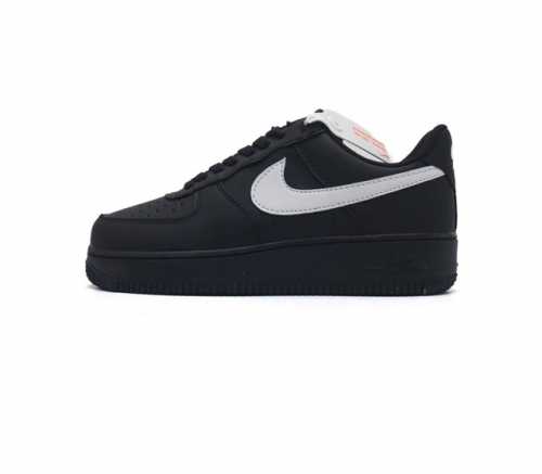 耐克 Nike Air Force 1 07 空军一号 Af 1 低帮厚底增高百搭休闲运动板鞋 柔软 弹性十足的缓震性能和出色的中底设计 横跨复古与现代的外型结