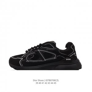 Dior 迪奥 高奢品牌 彰显高级气质 Dior 运动鞋低帮系列复古百搭休闲鞋时尚慢跑鞋厚底老爹鞋。 类型：男鞋 码数：39-45 编码：Iotb0708Czl
