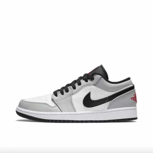 二层皮耐克 乔丹air Jordan 1 Low Aj1 乔1 乔丹1代 低帮板鞋复古文化休闲运动篮球鞋 从19 年面世的元年款汲取设计灵感，采用简洁大方的经典