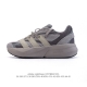 170 阿迪达斯 （Adidas）流光跑鞋Lightblaze超轻防滑跑鞋男女新款轻运动鞋 浅灰，Adidas Sportswear 专为 Z 时代流动青年打造