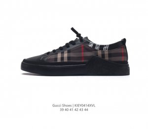 Gucci古驰2024新品 潮款休闲男士高帮靴 英伦风 原单鞋面复刻 超显档次！原厂特供橡胶底，版型简单大方 鞋面精片经过人工精心设计 鞋型饱满，立体感十足 超
