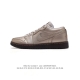耐克 乔丹air Jordan 1 Low Aj1 乔1 乔丹1代aj1 低帮复古文化休闲运动篮球鞋。从1985 年面世的元年款汲取设计灵感，采用简洁大方的经典