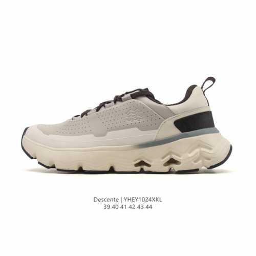 新品公司级 Descente 迪桑特Urban Outdoor系列男款Traxis运动休闲鞋夏季新品。迪桑特的Core-Tex面料，轻薄又坚固，防水透气还防风，