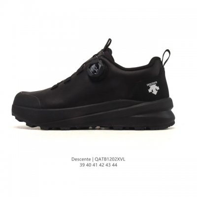 公司级 Descente 迪桑特Urban Outdoor系列男款Traxis运动休闲鞋夏季新品。迪桑特的Core-Tex面料，轻薄又坚固，防水透气还防风，简直