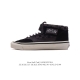公司级Vans 万斯 Half Cab 秋冬中帮硫化休闲板鞋 经典复古男女鞋情侣鞋硫化运动鞋。 此次以Half cab 为基准，设计师大面积采用高端全翻毛皮打造