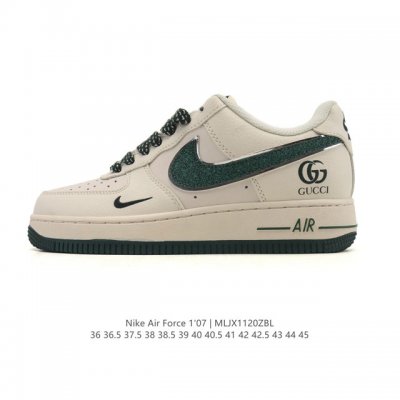 耐克 Nike Air Force 1 '07 Low 空军一号含气垫 低帮小白鞋 百搭厚底增高休闲运动板鞋。柔软、弹性十足的缓震性能和出色的中底设计，横跨复古
