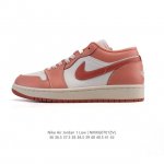 耐克 乔丹Air Jordan 1 Low Aj1 乔1 乔丹1代Aj1 低帮复古文化休闲运动篮球鞋。从1985 年面世的元年款汲取设计灵感，采用简洁大方的经典