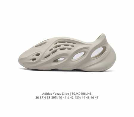 阿迪达斯ad Yeezy Foam Runner 洞洞鞋 原厂100%环保藻类3D利用材质,在未来还将会以耕地培养生产物料，来改革传统的球鞋生产模式，达到改善生 - 点击图像关闭