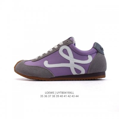 公司级 Loewe 罗意威 Ballet Runner 皮革织物拼接 简约圆头 系带 低帮 运动休闲鞋这双鞋是Loewe新发布的Ballet Runner ，被