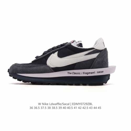 耐克 Nike 耐克双勾Swoosh跑鞋 厚底增高运动鞋。Sacai X Nike Ldwaffle 慢跑鞋 Sacai 将 Nike 经典鞋款 Waffle