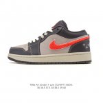 公司级 真标 耐克 乔丹Air Jordan 1 Low Aj1 乔1 乔丹1代Aj1 低帮复古文化休闲运动篮球鞋。该鞋款从 1985 年元年款汲取设计灵感，焕