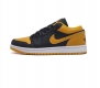 耐克 乔丹air Jordan 1 Low Aj1 乔1 乔丹1代aj1 低帮复古文化休闲运动篮球鞋 从1985 年面世的元年款汲取设计灵感 采用简洁大方的经典