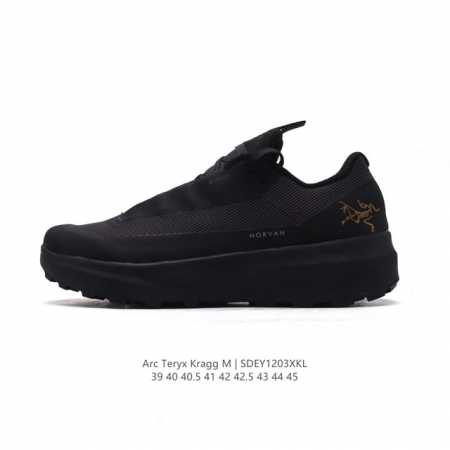 公司级 Arc'Teryx 始祖鸟 Kragg Insulated 男款登山鞋 Kragg是一款备受推崇的登山鞋，以其出色的舒适性和耐用性而闻名。这款鞋采用vi - 点击图像关闭