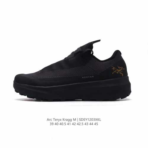 公司级 Arc'Teryx 始祖鸟 Kragg Insulated 男款登山鞋 Kragg是一款备受推崇的登山鞋，以其出色的舒适性和耐用性而闻名。这款鞋采用vi
