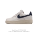 耐克 Nike Air Force 1 '07 Low 空军一号含气垫 低帮百搭厚底增高休闲运动板鞋 小白鞋 。柔软、弹性十足的缓震性能和出色的中底设计，横跨复