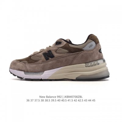 降价原价 元 公司级 新百伦New Balance 992 复古风格简约经典舒适百搭时尚休闲鞋缓震透气跑步鞋。鞋面采用猪皮革与织物相结合，尼龙网布在拼接工序上极