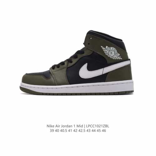 公司级 耐克 男鞋 Nike Air Jordan 1 Retro High OG 乔丹一代aj1 乔1 AJ1 篮球鞋复刻运动鞋。皮面高帮板鞋的设计灵感源自运